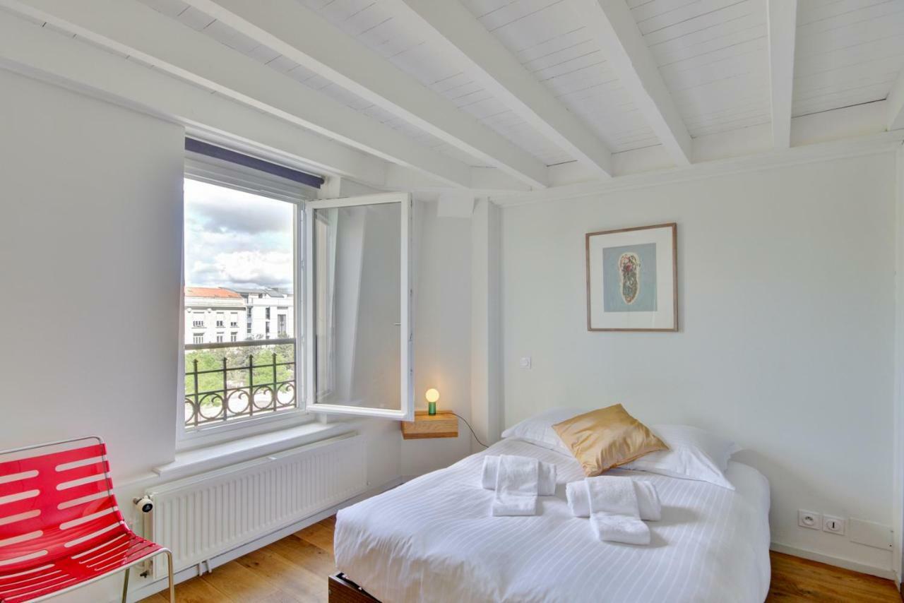L'Etoile Apartment Бордо Екстериор снимка